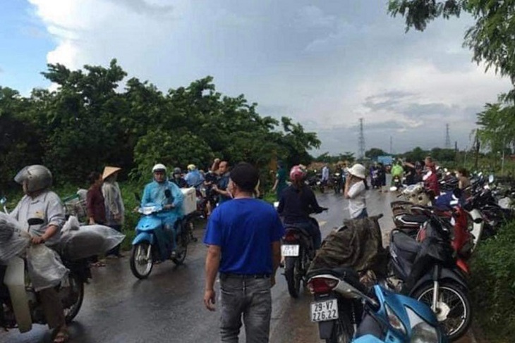 Sáng nay 2 người phụ nữ đi làm đồng bị sét đánh tử vong - Ảnh 2. Sáng nay 2 người phụ nữ đi làm đồng bị sét đánh tử vong - Ảnh 2.
