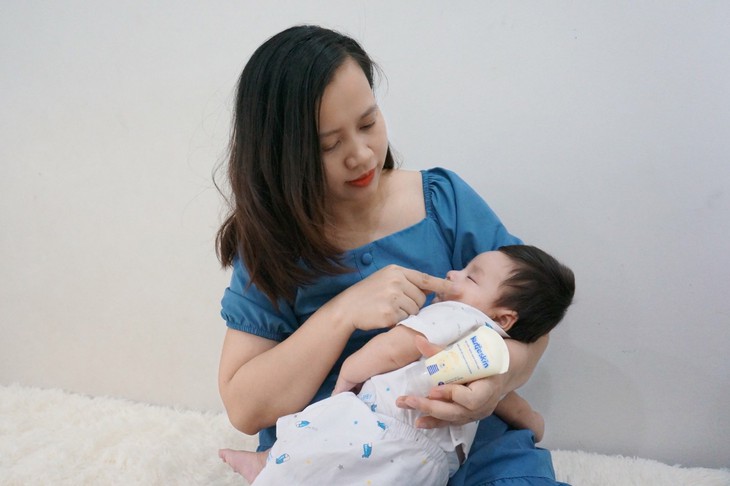 4 bệnh về da ở trẻ nhỏ thường gặp mùa nắng nóng - Ảnh 2. 4 bệnh về da ở trẻ nhỏ thường gặp mùa nắng nóng - Ảnh 2.
