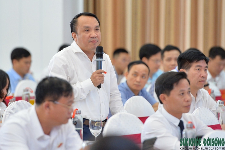 Vì sao 119 cán bộ y tế ở Nghệ An xin nghỉ việc? - Ảnh 1.