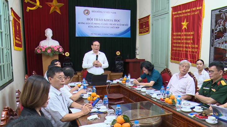 Kết hợp Đông - Tây y trong phòng và điều trị sốt xuất huyết - Ảnh 1. Kết hợp Đông - Tây y trong phòng và điều trị sốt xuất huyết - Ảnh 1.