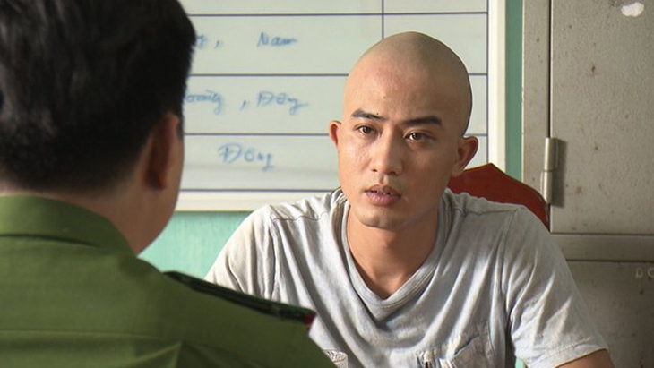 Doãn Quốc Đam: Đời thực lập dị của gã "tắc kè hoa" trong vũ trụ VFC - Ảnh 2. Doãn Quốc Đam: Đời thực lập dị của gã "tắc kè hoa" trong vũ trụ VFC - Ảnh 2.