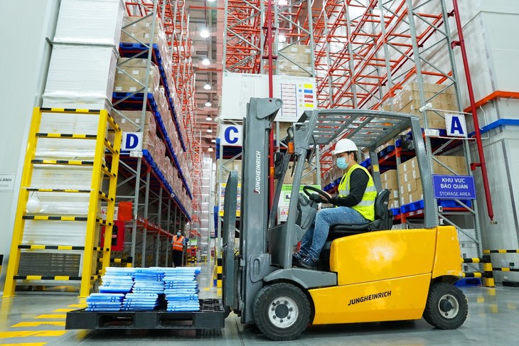 Sanofi khánh thành kho dược chuẩn GSP mới, tối ưu hóa chuỗi cung ứng tại Việt Nam - Ảnh 2. Sanofi khánh thành kho dược chuẩn GSP mới, tối ưu hóa chuỗi cung ứng tại Việt Nam - Ảnh 2.