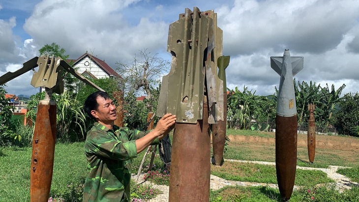 Khu vườn bom, đạn xen rau, hoa của người cựu binh - Ảnh 1.