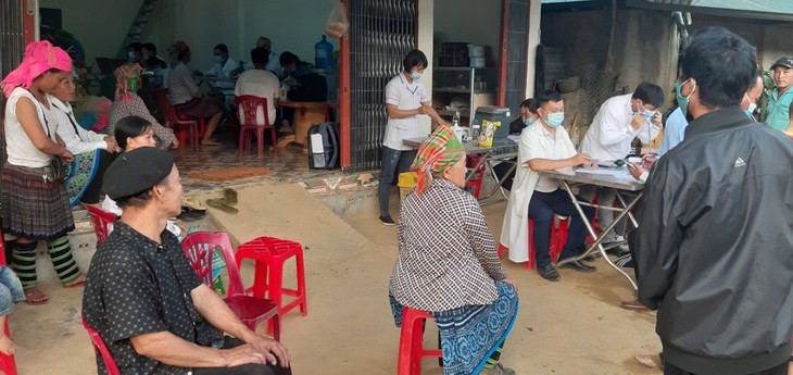 Tỉnh Yên Bái yêu cầu đến từng nhà, rà từng đối tượng cần tiêm chủng COVID - Ảnh 3. Tỉnh Yên Bái yêu cầu đến từng nhà, rà từng đối tượng cần tiêm chủng COVID - Ảnh 3.