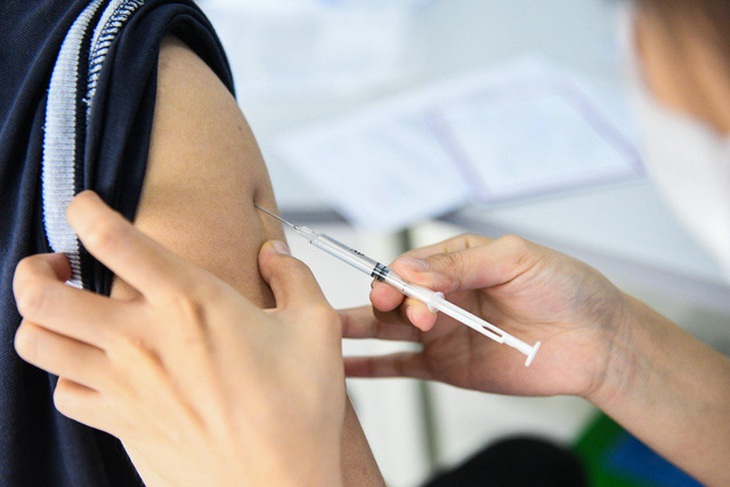 Sẽ tiêm miễn phí vaccine cúm, phòng ung thư cổ tử cung và phòng bệnh do phế cầu - Ảnh 1. Sẽ tiêm miễn phí vaccine cúm, phòng ung thư cổ tử cung và phòng bệnh do phế cầu - Ảnh 1.
