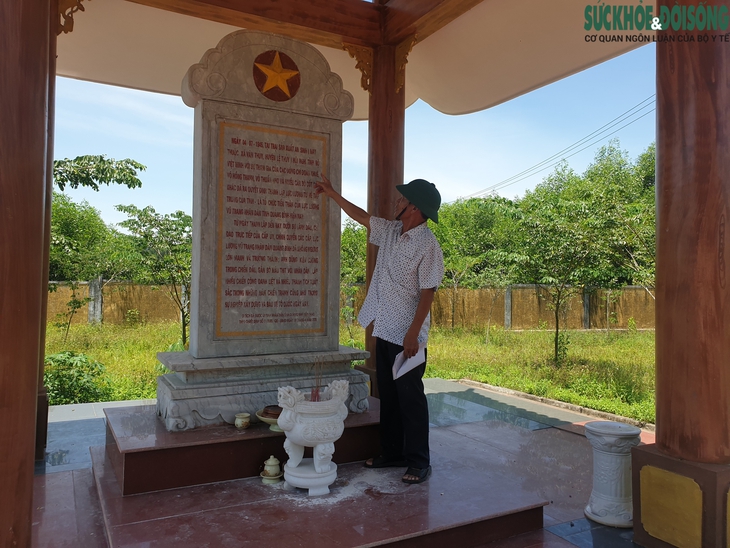 Ngôi miếu cổ nằm trong lòng cây sanh khổng lồ - Ảnh 13. Ngôi miếu cổ nằm trong lòng cây sanh khổng lồ - Ảnh 13.