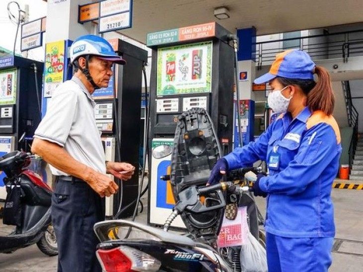 Tính toán phương án điều chỉnh thuế tiêu thị đặc biệt, thuế giá trị gia tăng đối với xăng dầu - Ảnh 2. Tính toán phương án điều chỉnh thuế tiêu thị đặc biệt, thuế giá trị gia tăng đối với xăng dầu - Ảnh 2.