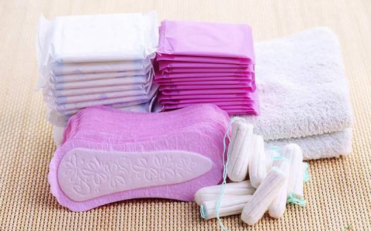 Nữ giới độ tuổi nào cần cảnh giác hội chứng sốc nhiễm độc liên quan đến băng vệ sinh?