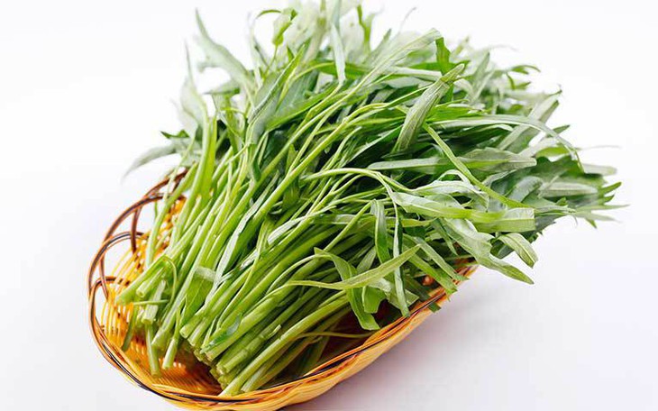 Rau muống lợi tiểu tiện, nhuận tràng