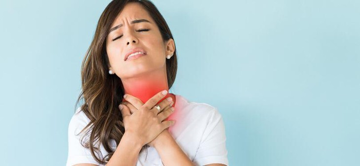 Lưu ý khi sử dụng nước súc miệng điều trị viêm amidan - Ảnh 1.