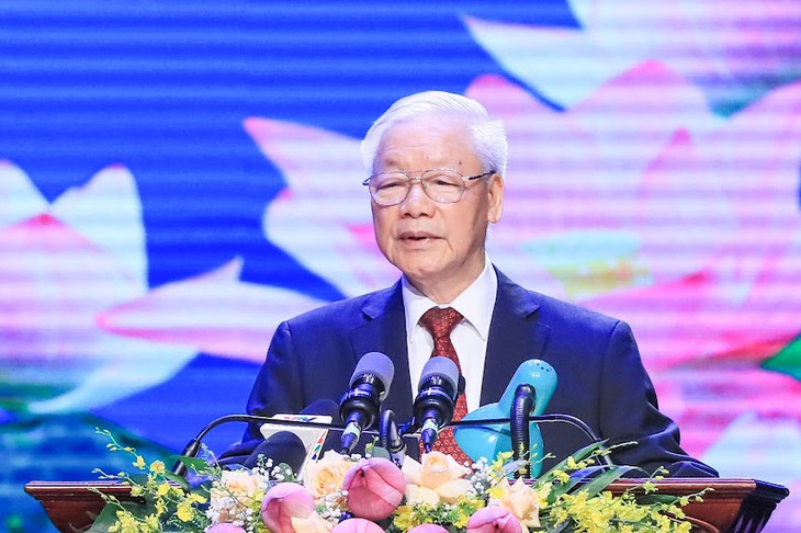 "Tình nghĩa Việt-Lào sáng hơn trăng rằm, thơm hơn đóa hoa nào thơm nhất" - Ảnh 3.