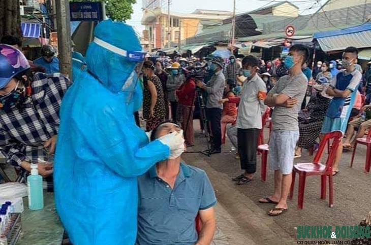 Ngành y tế Nghệ An nỗ lực thực hiện Nghị quyết số 26-NQ/TW của Bộ Chính trị - Ảnh 3.