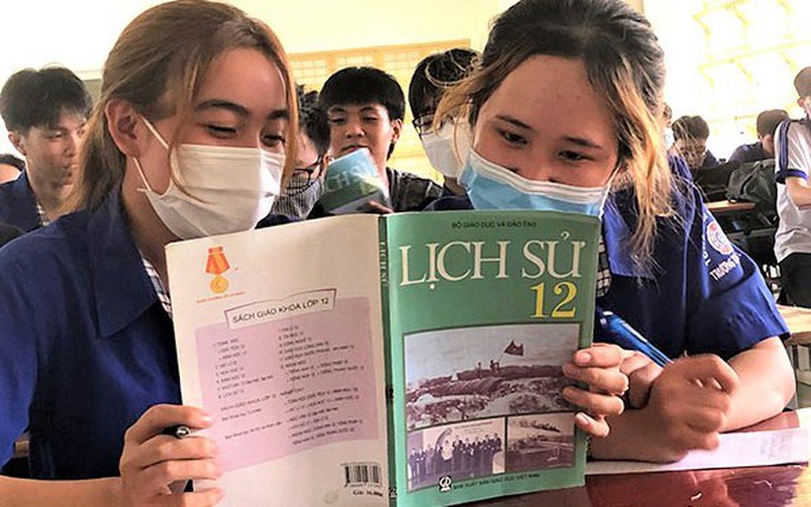 Lịch sử thành môn bắt buộc có làm thay đổi cấu trúc chương trình đã ban hành?