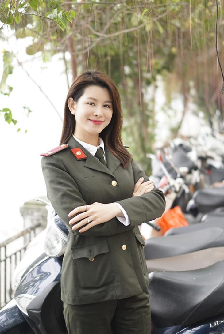 Những nữ cảnh sát xinh đẹp của màn ảnh Việt - Ảnh 4. Những nữ cảnh sát xinh đẹp của màn ảnh Việt - Ảnh 4.