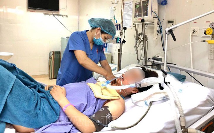 Cứu sống thanh niên bị tai nạn giao thông sốc đa chấn thương, ngừng tuần hoàn