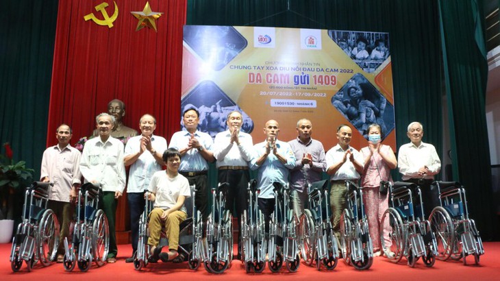 Chung tay xoa dịu nỗi đau da cam năm 2022: "Mỗi tin nhắn - Một tấm lòng với nạn nhân chất độc da cam"! - Ảnh 2.