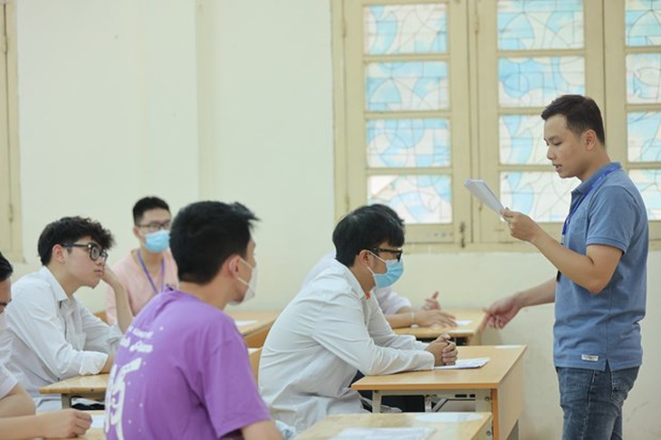Nhiều trường đại học công bố điểm chuẩn trúng tuyển sớm   - Ảnh 1.