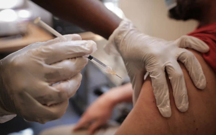 Châu Âu phê duyệt thêm 1 loại vaccine ngừa bệnh đậu mùa khỉ - Ảnh 2. Châu Âu phê duyệt thêm 1 loại vaccine ngừa bệnh đậu mùa khỉ - Ảnh 2.