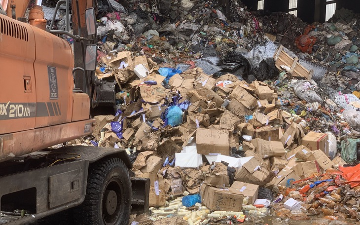 Hà Nội tiêu hủy 8 tấn mỹ phẩm, thực phẩm chức năng, trang thiết bị y tế nhập lậu