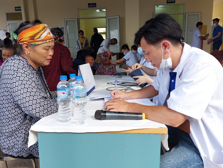 Đoàn Thanh niên Bộ Y tế thăm khám sức khỏe cho bà con vùng sâu, vùng xa - Ảnh 22.