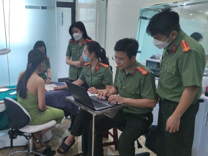 Nhiều cơ sở thẩm mỹ ở Hà Tĩnh hoạt động "chui" - Ảnh 1.
