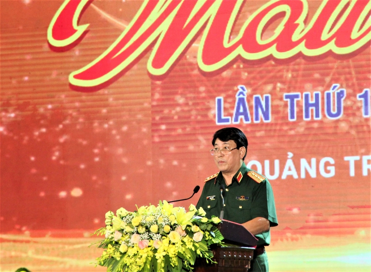 "Màu hoa đỏ" tri ân những xương máu đã được tiền nhân cống hiến - Ảnh 6.