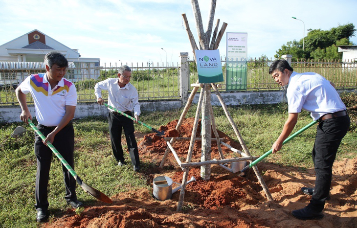 Miss Earth chung tay cùng NovaGroup cải thiện mỹ quan thành phố biển Phan Thiết - Ảnh 2. Miss Earth chung tay cùng NovaGroup cải thiện mỹ quan thành phố biển Phan Thiết - Ảnh 2.