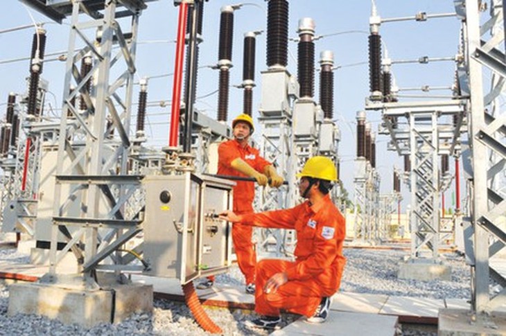 Phó Thủ tướng yêu cầu đảm bảo cung ứng đủ điện cho sản xuất, kinh doanh và tiêu dùng của nhân dân - Ảnh 1. Phó Thủ tướng yêu cầu đảm bảo cung ứng đủ điện cho sản xuất, kinh doanh và tiêu dùng của nhân dân - Ảnh 1.