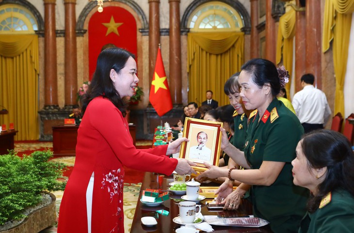 Nhiều hoạt động của lãnh đạo Đảng, Nhà nước dịp kỷ niệm 75 năm Ngày Thương binh – Liệt sĩ - Ảnh 7. Nhiều hoạt động của lãnh đạo Đảng, Nhà nước dịp kỷ niệm 75 năm Ngày Thương binh – Liệt sĩ - Ảnh 7.
