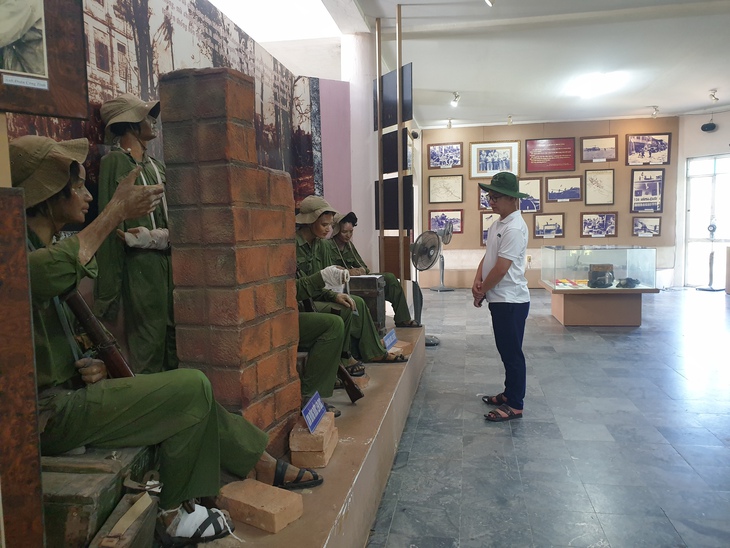Ngấn lệ với bức di thư từ chiến trường của người lính Thành cổ 50 năm trước - Ảnh 5. Ngấn lệ với bức di thư từ chiến trường của người lính Thành cổ 50 năm trước - Ảnh 5.
