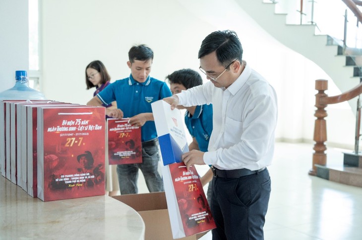 Đồng hành xoa dịu nỗi đau chiến tranh bằng món quà sức khoẻ ý nghĩa - Ảnh 3.