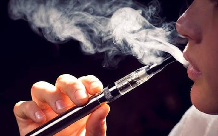 Ngành y tế "còng lưng" phòng chống bệnh không lây nhiễm, nếu thí điểm kinh doanh thuốc lá điện tử sẽ để lại hậu quả nặng nề