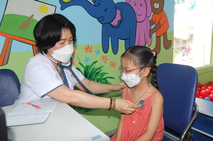 Cúm A: Khi nào cần đưa trẻ đi khám? - Ảnh 1.