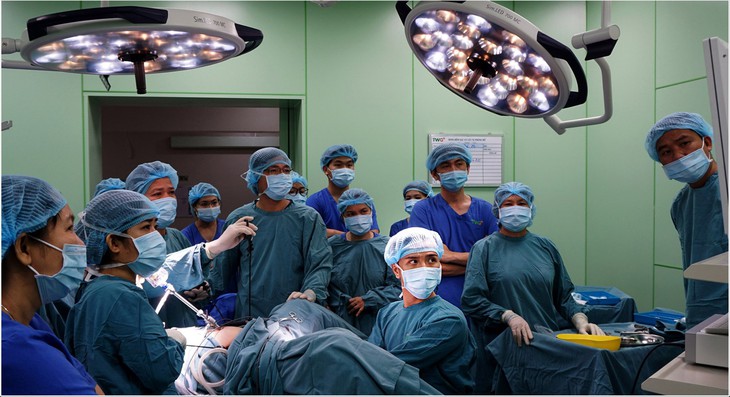 "Tập trung cao độ" giành giải nhất nét đẹp công đoàn và người lao động ngành y tế lần thứ 4 - Ảnh 1. "Tập trung cao độ" giành giải nhất nét đẹp công đoàn và người lao động ngành y tế lần thứ 4 - Ảnh 1.