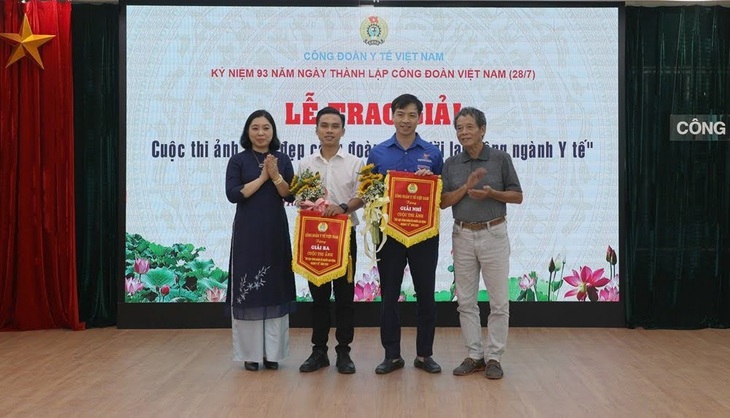 "Tập trung cao độ" giành giải nhất nét đẹp công đoàn và người lao động ngành y tế lần thứ 4 - Ảnh 3. "Tập trung cao độ" giành giải nhất nét đẹp công đoàn và người lao động ngành y tế lần thứ 4 - Ảnh 3.