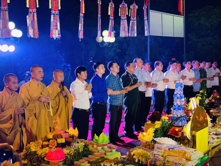 Những hình ảnh xúc động tri ân Ngày thương binh - liệt sĩ - Ảnh 12. Những hình ảnh xúc động tri ân Ngày thương binh - liệt sĩ - Ảnh 12.