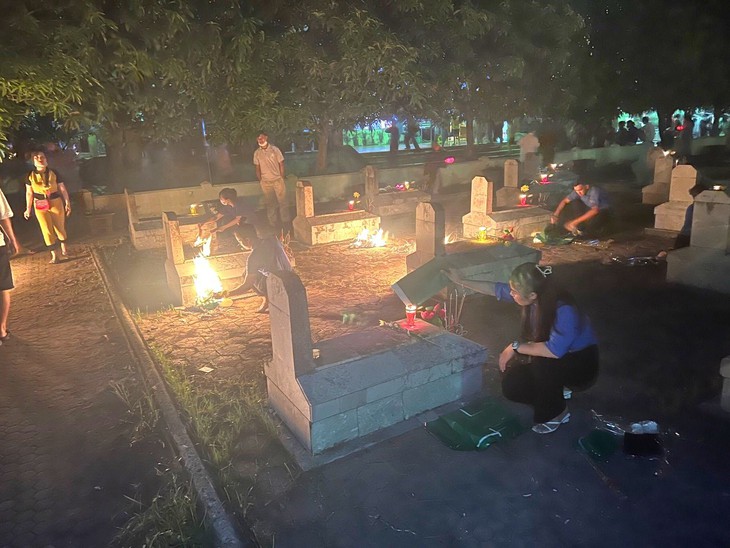 Những hình ảnh xúc động tri ân Ngày thương binh - liệt sĩ - Ảnh 13. Những hình ảnh xúc động tri ân Ngày thương binh - liệt sĩ - Ảnh 13.