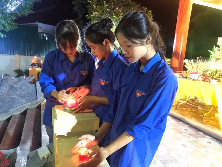 Những hình ảnh xúc động tri ân Ngày thương binh - liệt sĩ - Ảnh 5. Những hình ảnh xúc động tri ân Ngày thương binh - liệt sĩ - Ảnh 5.