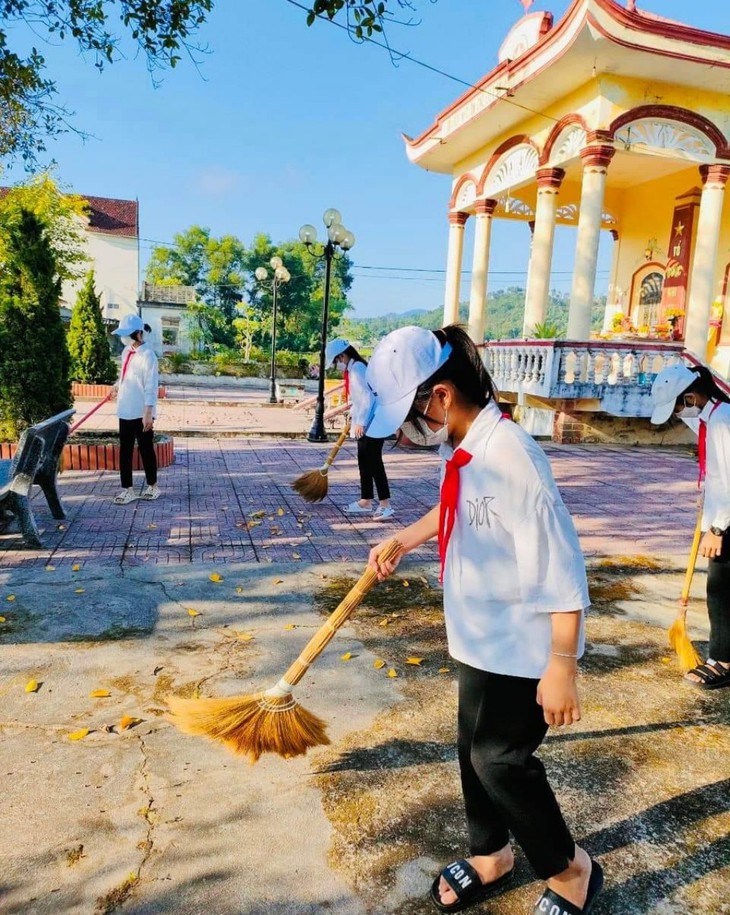 Những hình ảnh xúc động tri ân Ngày thương binh - liệt sĩ - Ảnh 4. Những hình ảnh xúc động tri ân Ngày thương binh - liệt sĩ - Ảnh 4.