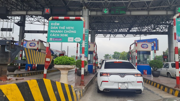 Tất cả các tuyến cao tốc sẽ thu phí không dừng, lái xe cần lưu ý gì? - Ảnh 3. Tất cả các tuyến cao tốc sẽ thu phí không dừng, lái xe cần lưu ý gì? - Ảnh 3.