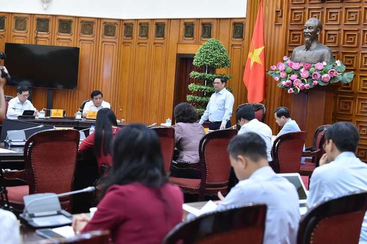 Thủ tướng: Nhiệm vụ ưu tiên số 1 hiện nay là tiếp tục kiểm soát lạm phát, ổn định đời sống nhân dân - Ảnh 3.