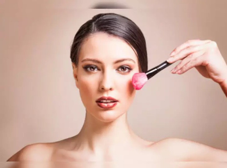 15 mẹo trang điểm mùa hè để làn da mịn màng, chống mồ hôi (P1) - Ảnh 5.
