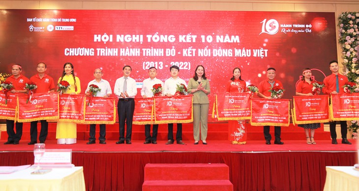 10 năm - Hành trình Đỏ đã mang lại gần 700.000 đơn vị máu phục vụ điều trị - Ảnh 1.
