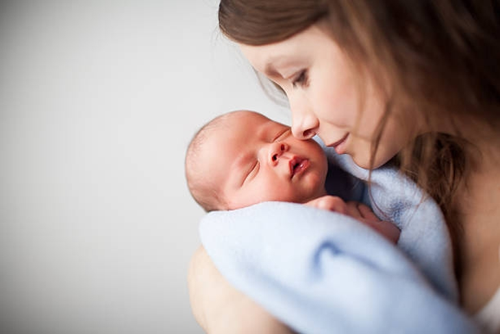 Làm sao để trẻ bú mẹ bổ sung canxi an toàn và hiệu quả? - Ảnh 2. Làm sao để trẻ bú mẹ bổ sung canxi an toàn và hiệu quả? - Ảnh 2.