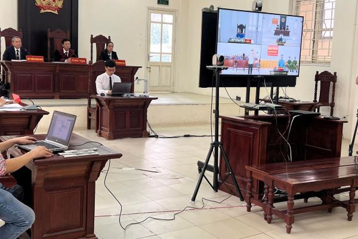 Lần đầu tiên xét xử phiên toà trực tuyến tại Hà Nội - Ảnh 2. Lần đầu tiên xét xử phiên toà trực tuyến tại Hà Nội - Ảnh 2.