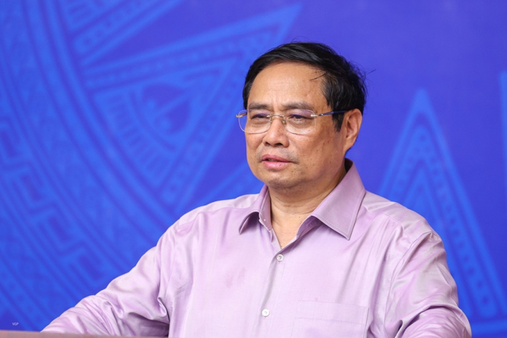 Thủ tướng: Đẩy mạnh tiêm vaccine, sẵn sàng ứng phó nếu dịch bùng phát trở lại - Ảnh 2. Thủ tướng: Đẩy mạnh tiêm vaccine, sẵn sàng ứng phó nếu dịch bùng phát trở lại - Ảnh 2.