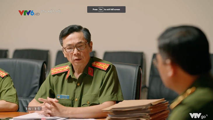 Đạo diễn Nguyễn Danh Dũng đưa vụ nâng giá kit test lên phim "Đấu trí" - Ảnh 4.