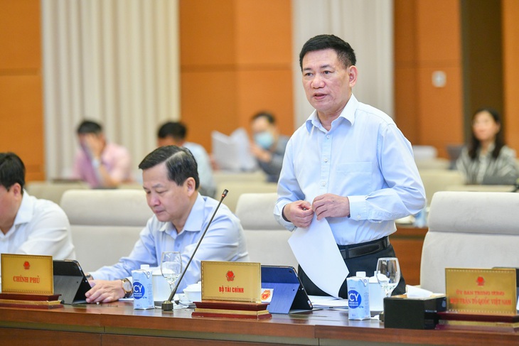Chủ tịch Quốc hội Vương Đình Huệ: Bình ổn giá xăng dầu trong bối cảnh hiện nay là hết sức quan trọng - Ảnh 3.