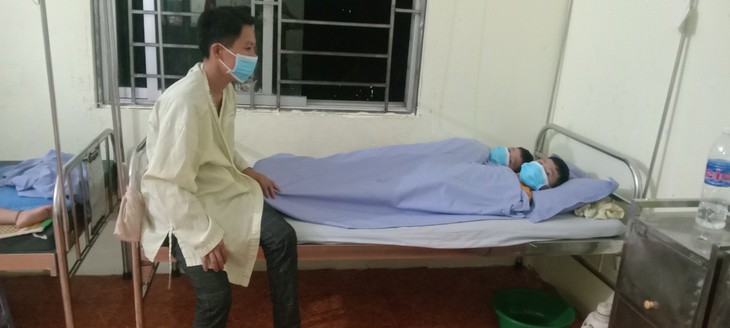 MS 744: Người cha nghèo bệnh tật gồng gánh chăm con bệnh tim, mẹ nằm nguy kịch vì tai biến - Ảnh 3. MS 744: Người cha nghèo bệnh tật gồng gánh chăm con bệnh tim, mẹ nằm nguy kịch vì tai biến - Ảnh 3.