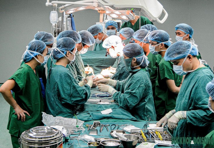 Bệnh viện Hữu nghị Đa khoa Nghệ An phấn đấu trở thành Bệnh viện Anh hùng Lao động thời kỳ đổi mới - Ảnh 4. Bệnh viện Hữu nghị Đa khoa Nghệ An phấn đấu trở thành Bệnh viện Anh hùng Lao động thời kỳ đổi mới - Ảnh 4.